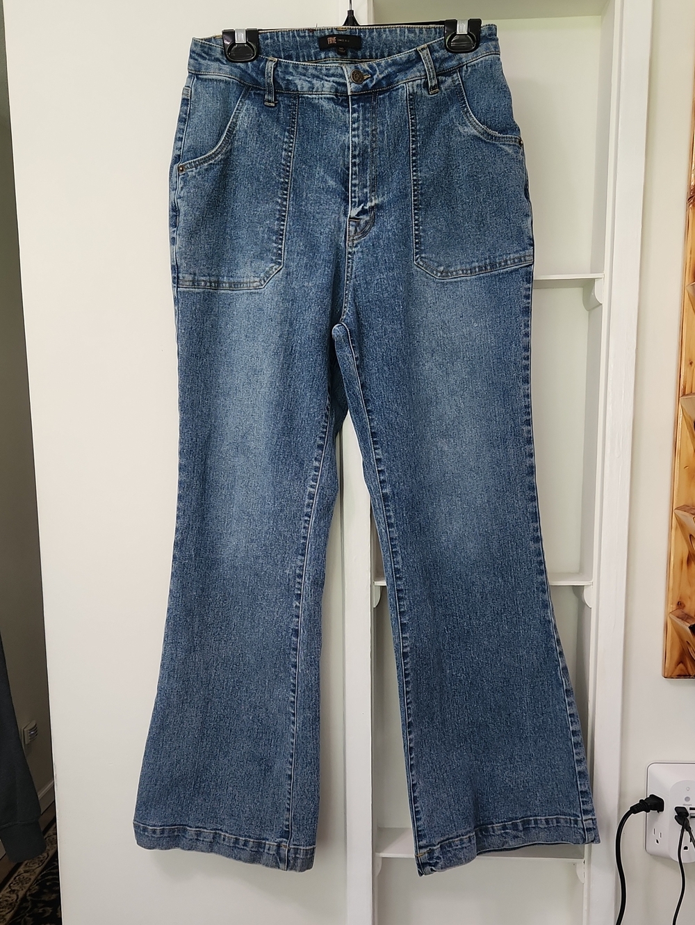 Frye Flare Jeans Front Pork Chop Pockets Medium Wash Size 30
